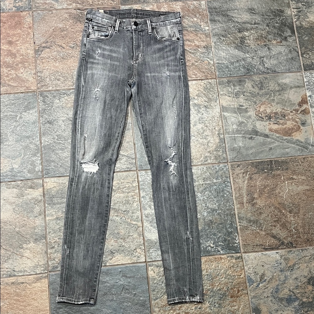 Stylish Gray Distressed Women Jeans